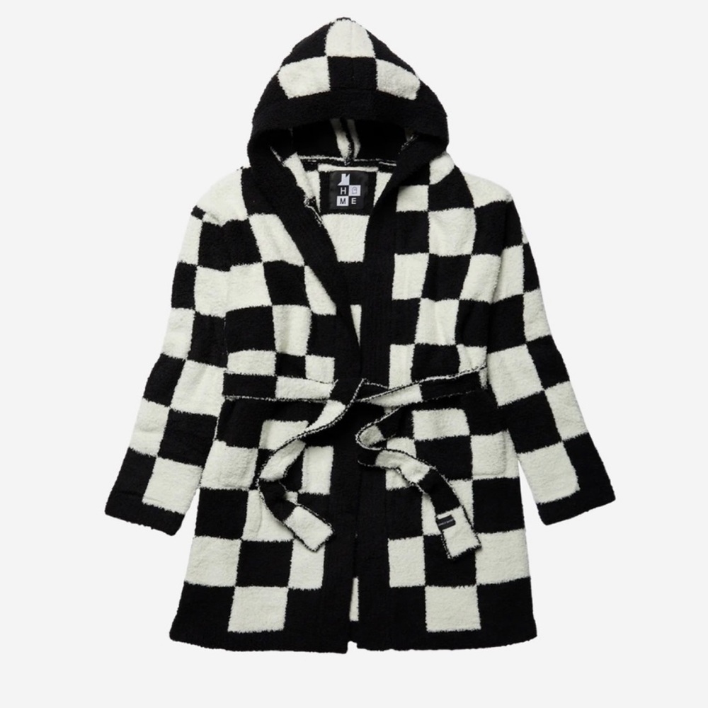 Lonely ghost robe